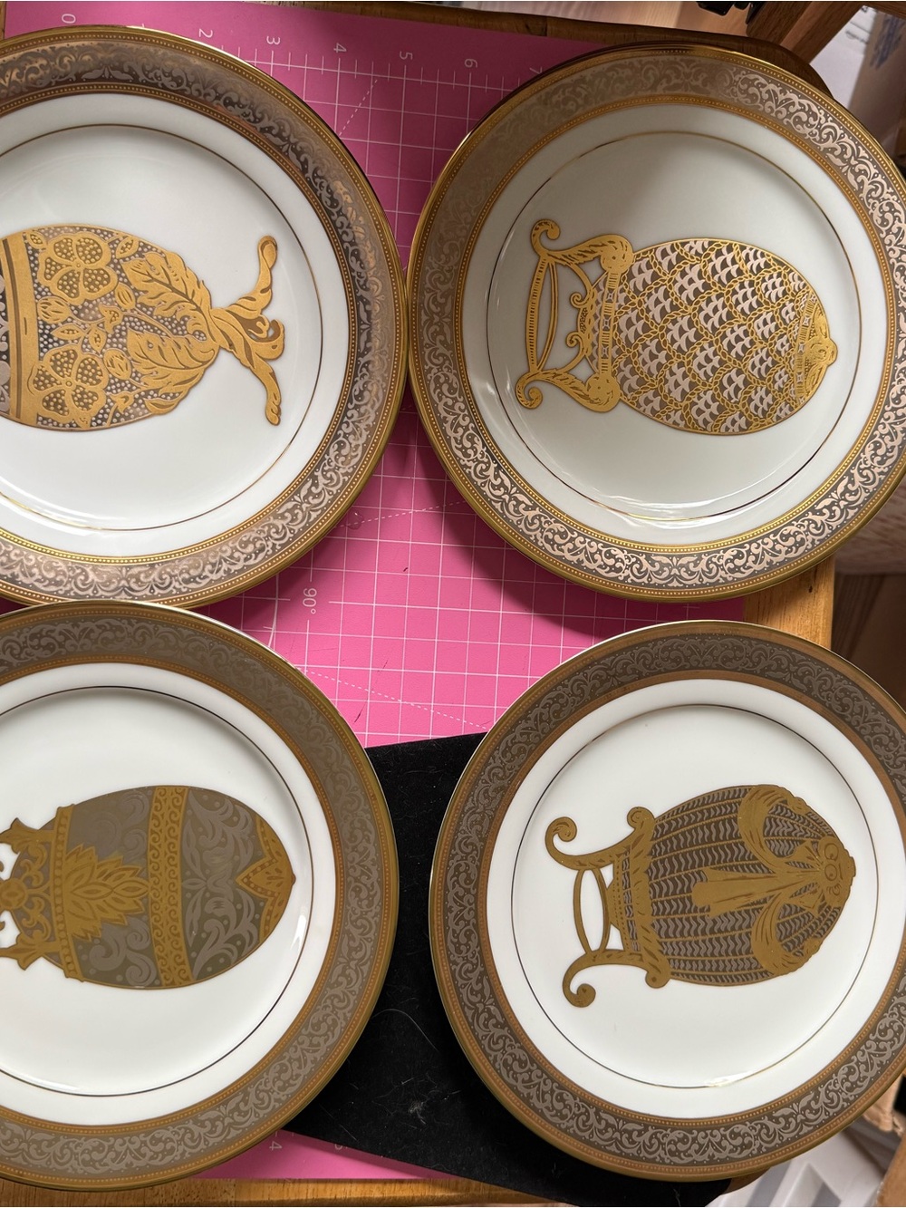 Muirfield White & Gold Porcelain Decorative Plates - Set of 4 Stunning #9338
